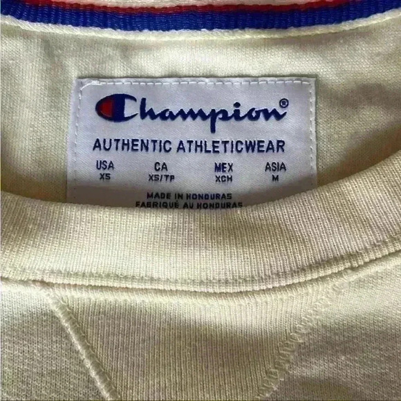 Champion Powerblend Classic Crew Sweatshirt in Cream Size X-Small NWT - Picture 3 of 8